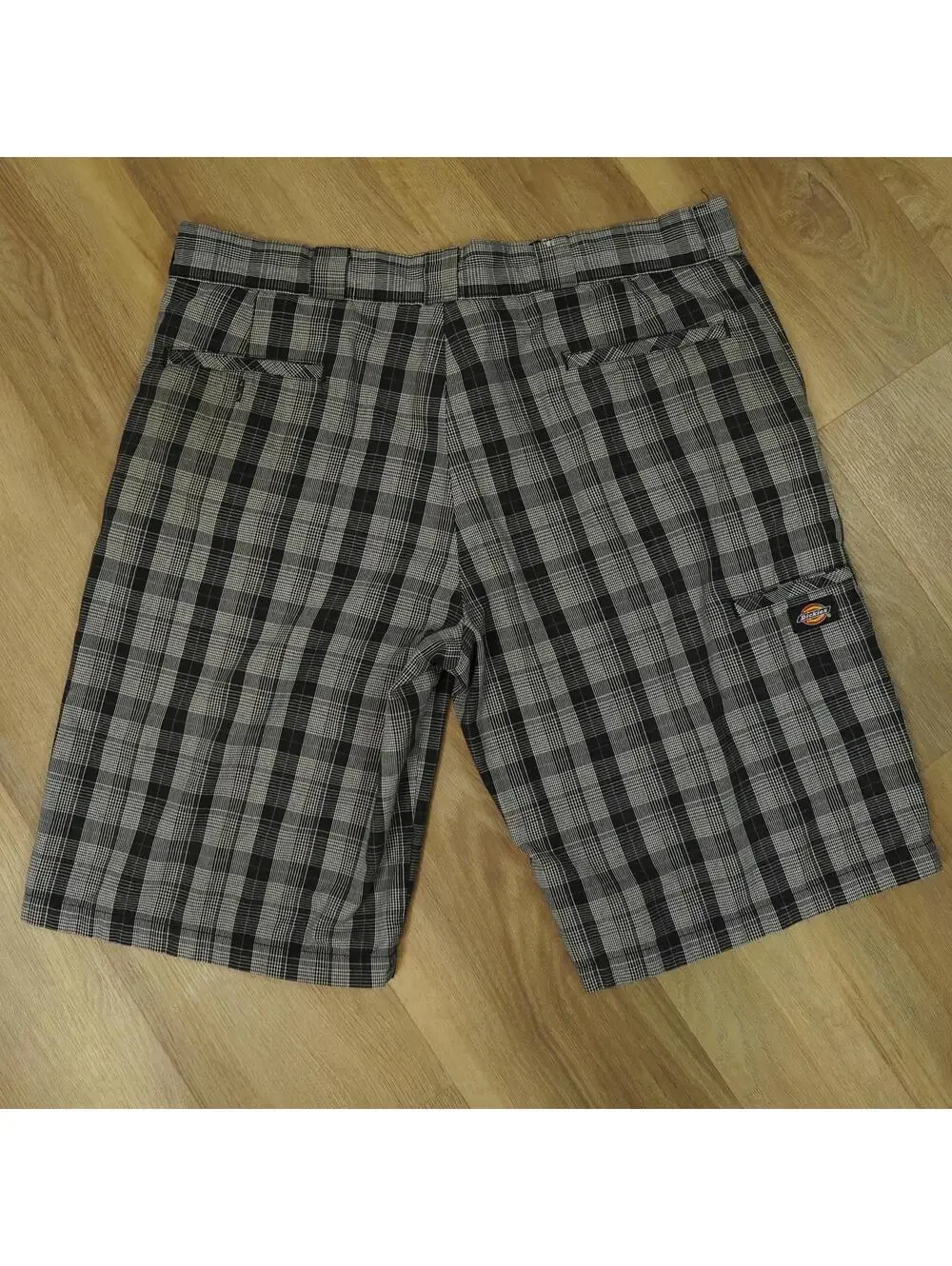 Dickie's Plaid Shorts - Men's size 38‎